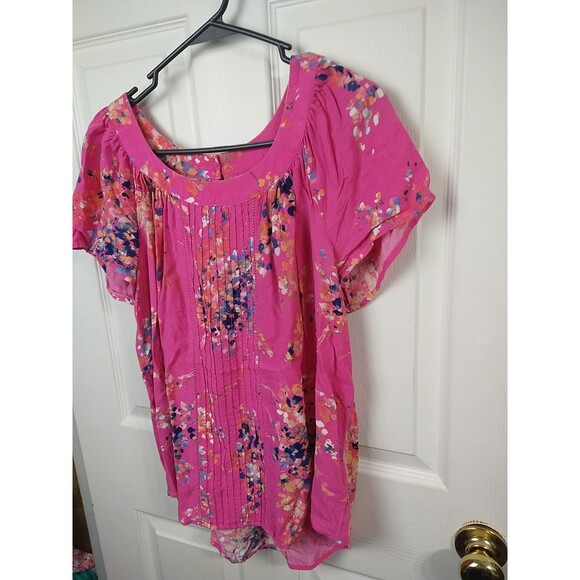 St. Johns Bay Woman PXL Blouse Pink Floral Pleated Round Neck Ladder Crochet... - Picture 2 of 8